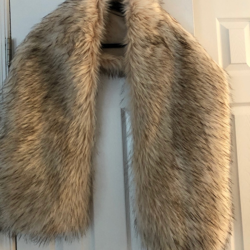 Faux Fur Stole Shawl/Wrap